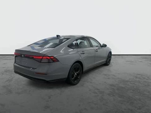 Used 2025 Honda Accord SE image 3