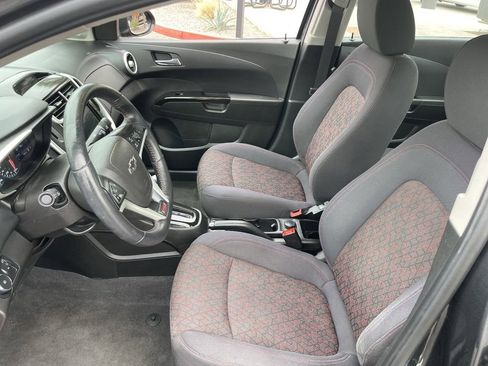 Used 2020 Chevrolet Sonic LT w/ Convenience Package FWD image 18