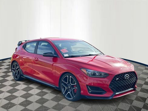 Used 2020 Hyundai Veloster N w/ Performance Package image 3