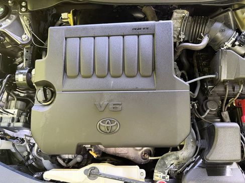Used 2016 Toyota Camry XLE w/ Advanced Technology Package FWD image 21