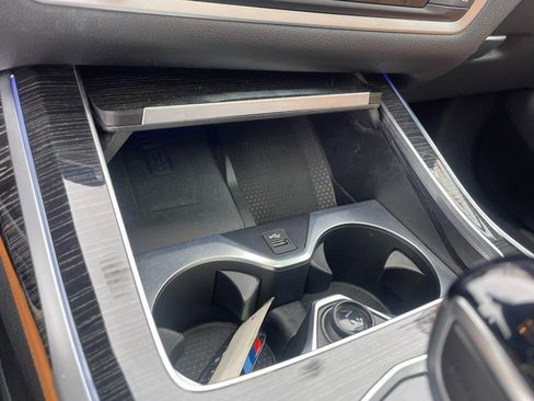 Used 2022 BMW X7 M50i w/ Luxury Seating Package image 43