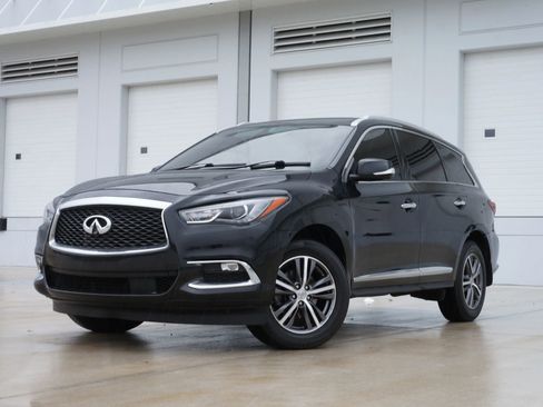 Used 2019 INFINITI QX60 Luxe w/ Essential Package image 5