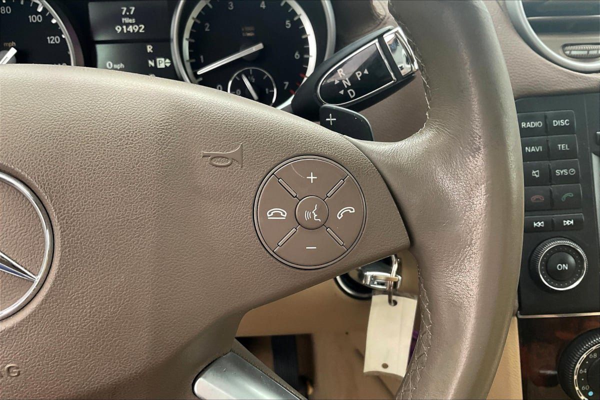 Used 2010 Mercedes-Benz GL 450 4MATIC image 19