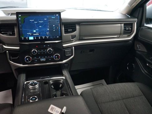 Used 2022 Ford Expedition Max XLT AWD/4WD image 12