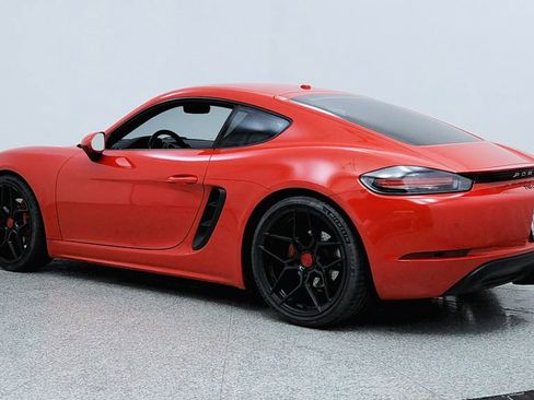 Used 2020 Porsche 718 Cayman S image 3