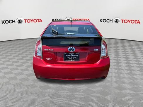 Used 2014 Toyota Prius Three w/ Solar Roof Package FWD image 7