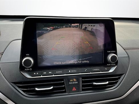 Used 2022 Nissan Altima 2.5 SR image 14