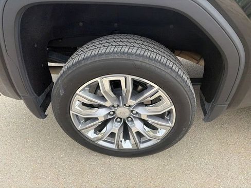 Used 2025 GMC Sierra 1500 Denali AWD/4WD image 3