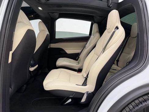 Used 2026 Tesla Model X Sport Utility 4D image 17