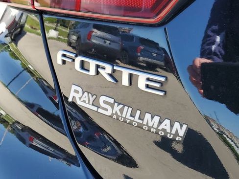 Used 2022 Kia Forte GT-Line w/ GT-Line Technology Package image 9