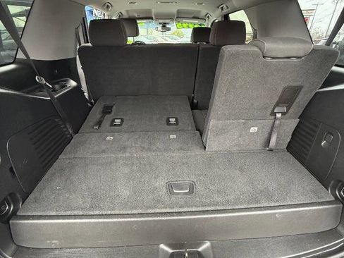 Used 2018 GMC Yukon SLE image 23