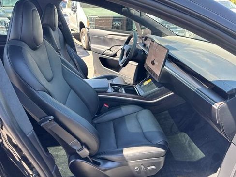 Used 2024 Tesla Model X AWD/4WD image 8