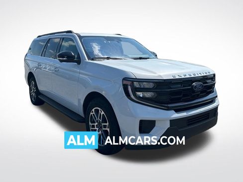 Used 2025 Ford Expedition Max Active AWD/4WD image 1