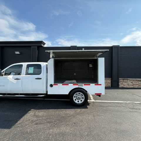 Used 2013 Chevrolet Silverado 3500 W/T w/ Skid Plate Package AWD/4WD image 3
