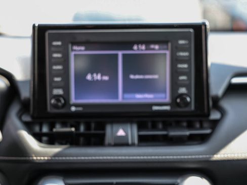 Certified 2022 Toyota RAV4 XLE w/ Convenience Package FWD image 4