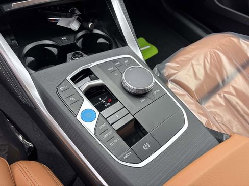 New 2026 BMW i4 xDrive40i image 17