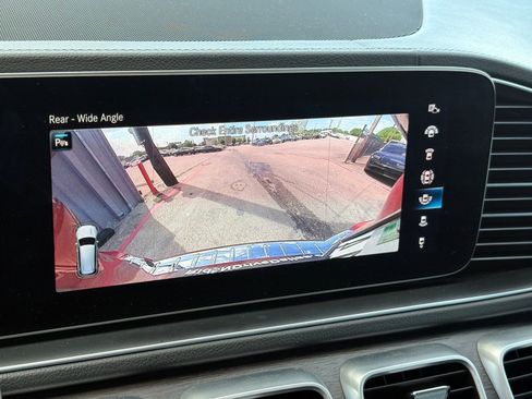 Used 2022 Mercedes-Benz GLS 450 4MATIC image 26