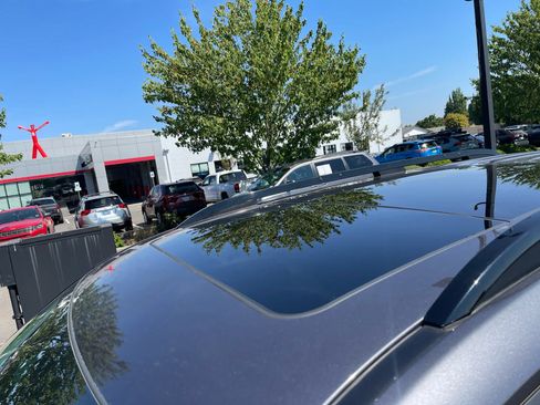 Used 2023 Honda Pilot Elite image 15
