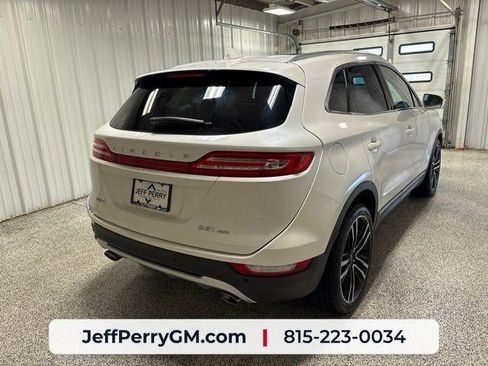 Used 2017 Lincoln MKC Reserve w/ Lincoln MKC Climate Package AWD/4WD image 3