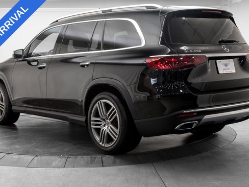 Used 2025 Mercedes-Benz GLS 450 4MATIC image 5