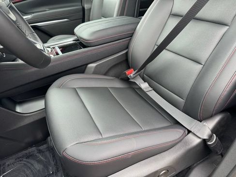 New 2026 Chevrolet Traverse Z71 w/ Driver Confidence Package AWD/4WD image 5