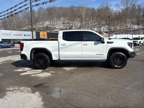 Used 2023 GMC Sierra 1500 AT4X AWD/4WD image 4