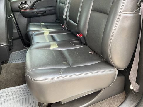 Used 2013 Chevrolet Avalanche LTZ AWD/4WD image 12