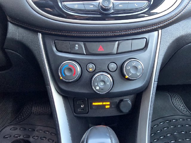 Used 2020 Chevrolet Trax LS FWD image 19