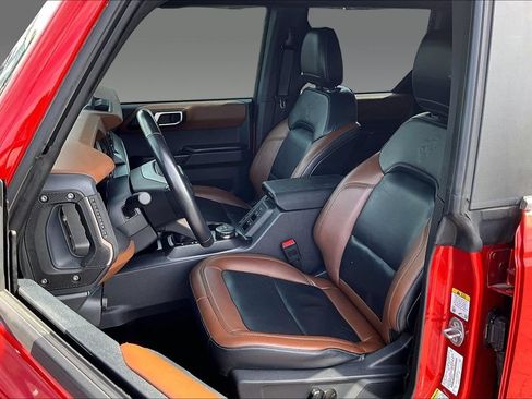 Used 2024 Ford Bronco Outer Banks AWD/4WD image 14