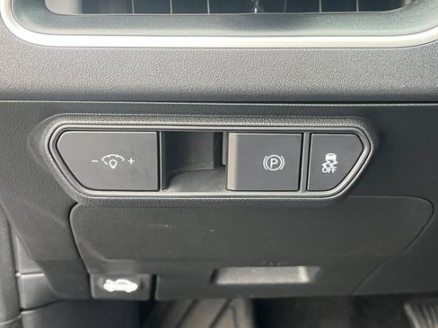 Used 2025 Kia K4 LXS image 26