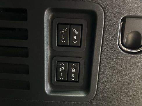 New 2026 GMC Acadia Denali w/ Super Cruise Package image 10