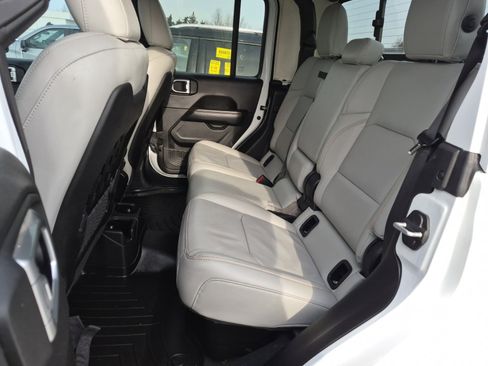 Used 2022 Jeep Gladiator Mojave w/ LED Lighting Group image 9