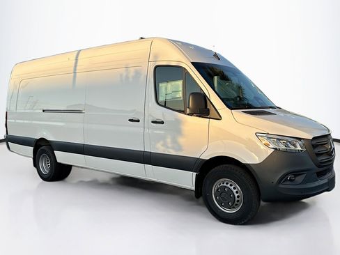 New 2026 Mercedes-Benz Sprinter 3500 image 3