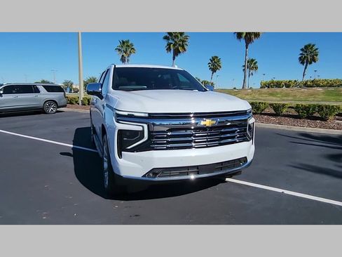 New 2026 Chevrolet Suburban Premier image 30