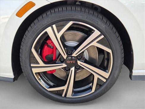 New 2026 Volkswagen Golf SE image 10