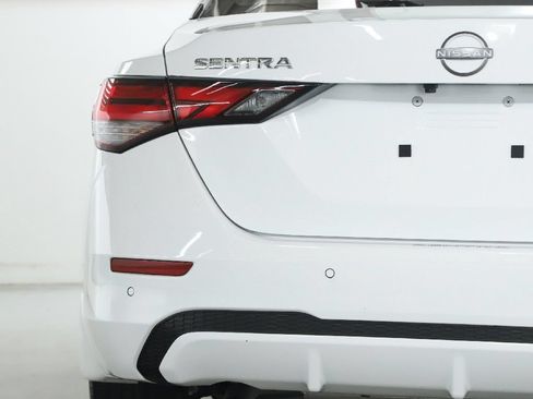 Certified 2024 Nissan Sentra SV FWD image 43