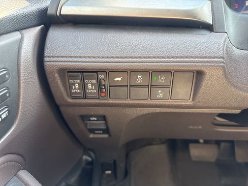 Used 2018 Honda Odyssey EX-L image 9