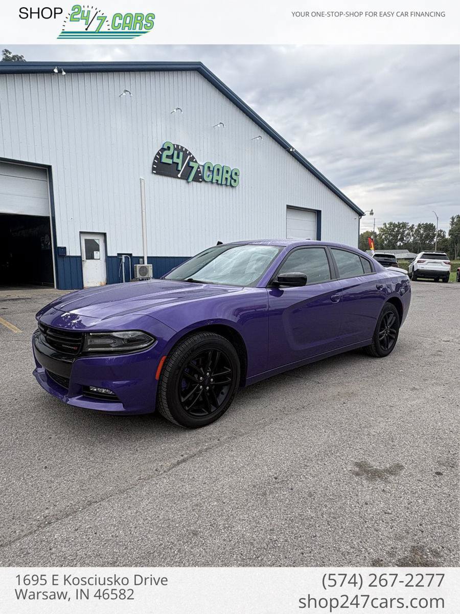 Used 2019 Dodge Charger SXT w/ Blacktop Package AWD/4WD image 1