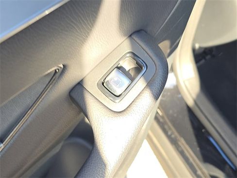 Used 2020 Mercedes-Benz GLC 300 image 11