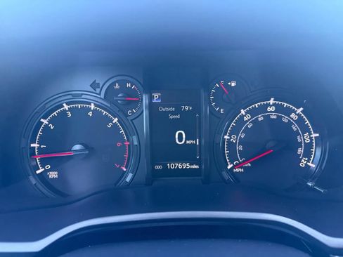 Used 2020 Toyota 4Runner SR5 w/ Convenience Package AWD/4WD image 16