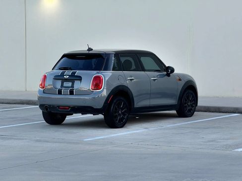 Used 2017 MINI Cooper 4-Door Hardtop FWD image 7