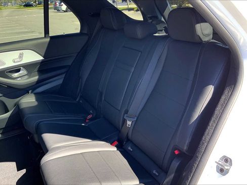Used 2026 Mercedes-Benz GLE 450 4MATIC image 13