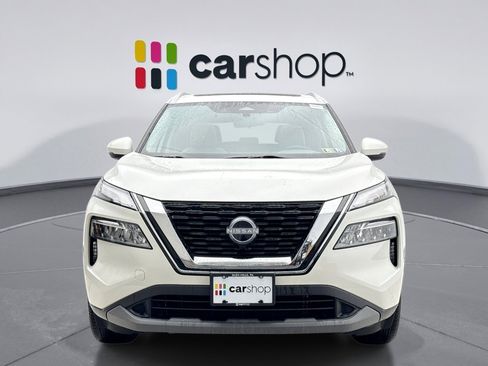 Used 2023 Nissan Rogue SV w/ SV Premium Package image 8