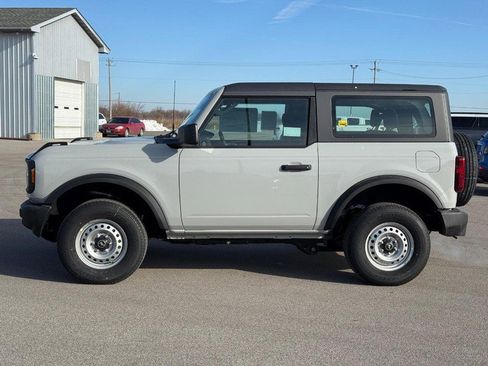 New 2026 Ford Bronco 2-Door image 2