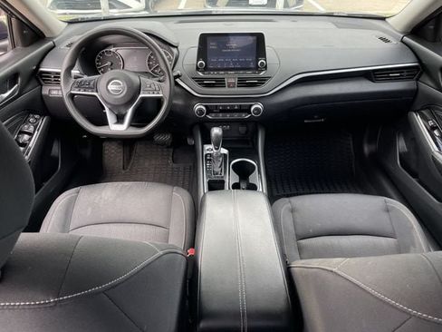 Used 2021 Nissan Altima 2.5 SV FWD image 10