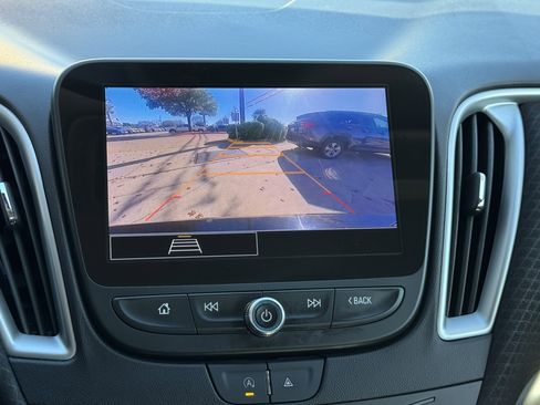 Used 2024 Chevrolet Malibu LT image 24