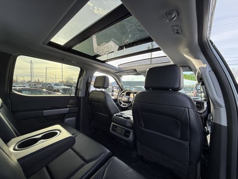 Used 2024 Ford F250 Lariat w/ Black Appearance Package image 39