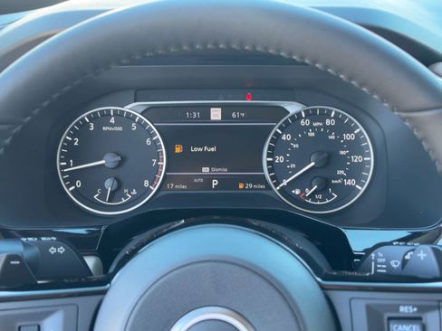 New 2025 Nissan Pathfinder SL w/ Cargo Package image 18