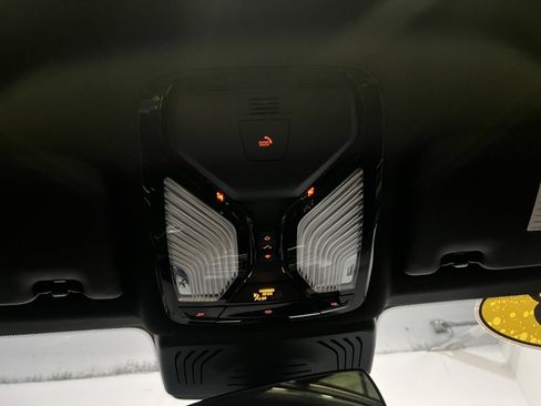 Used 2023 BMW X3 M40i w/ Premium Package image 8