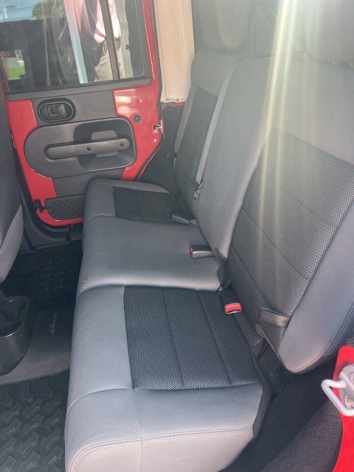 Used 2009 Jeep Wrangler Unlimited X AWD/4WD image 12